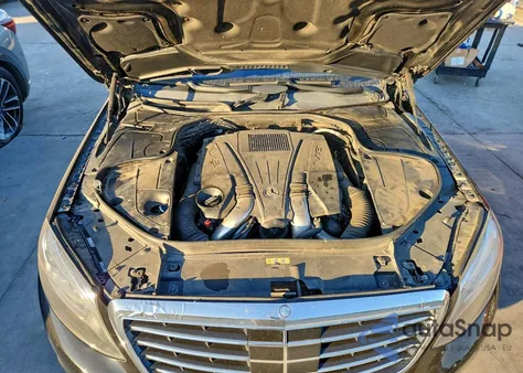 2017 Mercedes-Benz S 550 z USA, uszkodzony, nr VIN WDDUG8CB7HA311221